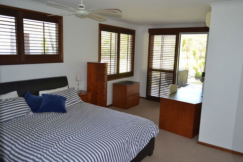 Beach Stone House - Perths Hotel 5