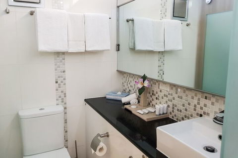 Moura Meridian Motel - Perths Hotel 7