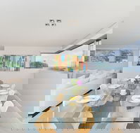 The Penthouse at Little Beach - Perths Hotel