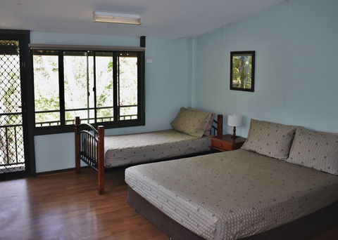 Parry Creek Farm Tourist Resort & Caravan Park - Perths Hotel 2