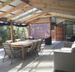 Beach House Getaway 2 - Perths Hotel
