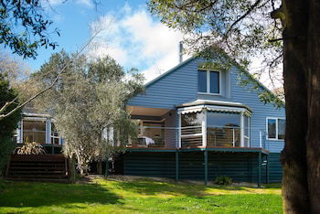 Boatshed Villa Green Door - Perths Hotel 0