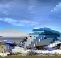 Footprints 1 - Perths Hotel