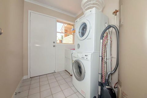 Moy At Nelson Bay, 2/30 Thurlow Avenue - Perths Hotel 2
