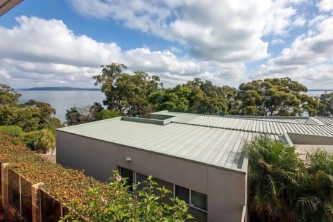 Moy At Nelson Bay, 2/30 Thurlow Avenue - Perths Hotel 1
