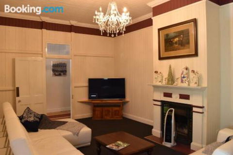 YesterYear On West - Perths Hotel 3