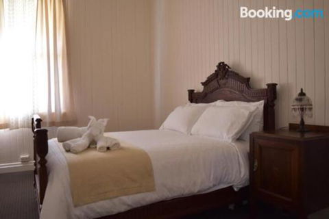 YesterYear On West - Perths Hotel 5
