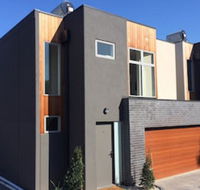 Close To Airport City  Shops - Perths Hotel