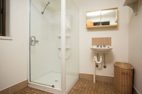 Fishermans Lodge - Perths Hotel 2