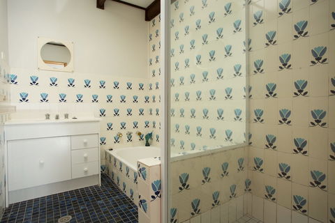 Fishermans Lodge - Perths Hotel 4