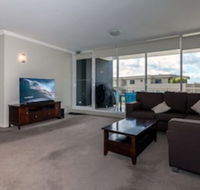 Oasis Unit 3 / 5 Laman Street - Perths Hotel