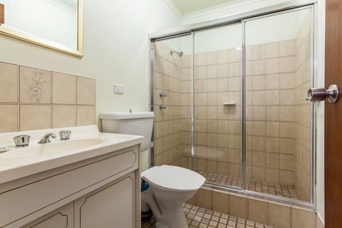 Bay Parklands Unit 50 / 2 Gowrie Avenue - Perths Hotel 1