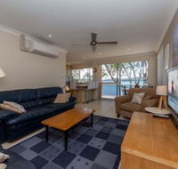 Kooringal Unit 5 / 105 Soldiers Point Road - Perths Hotel