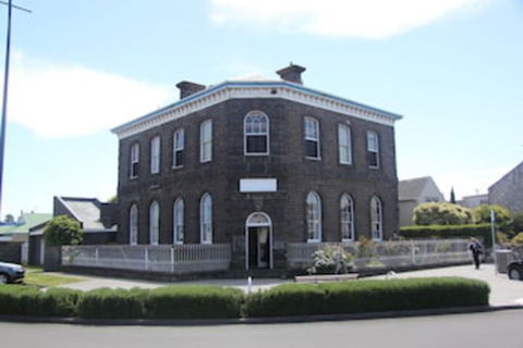 The Ivy Bank - Perths Hotel 0
