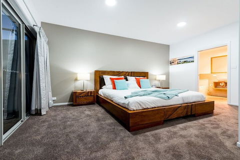Ulverstone River Edge Apartments - Perths Hotel 3