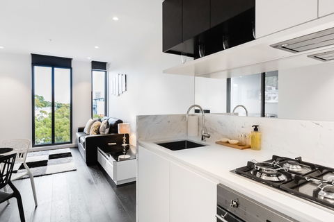 ESTHER, 2BDR South Yarra Apartment - Perths Hotel 1