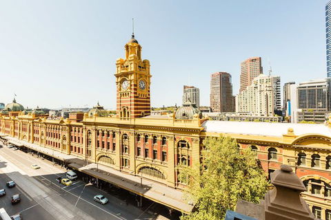 BELLE, 2BDR Melbourne Apartment - Perths Hotel 2