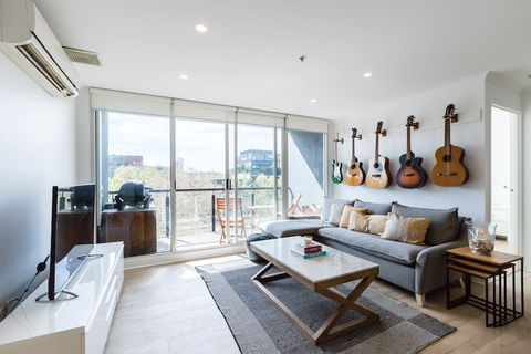 YUKI, 1BDR Melbourne Apartment - Perths Hotel 1