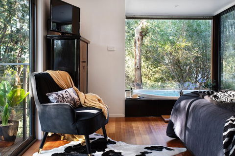 Ahimsa Hepburn - Perths Hotel 2