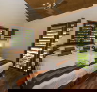 Pure Magnetic Villa 2 - Perths Hotel