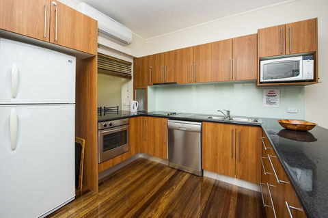 Picnic Bay Apartments Unit 3 - Perths Hotel 4