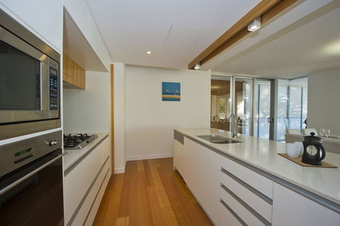 Maggies Beachfront Apt. 12 - Perths Hotel 1