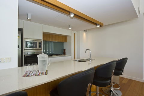 Maggies Beachfront Apt. 5 - Perths Hotel 3