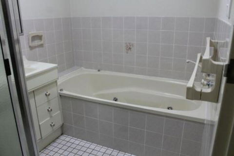 Coastal Retreat Unit 5 - Perths Hotel 5