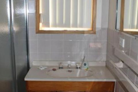 Coastal Retreat Unit 5 - Perths Hotel 7