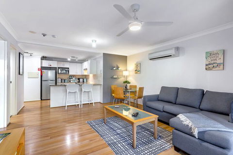 Shoal Bay Beach Apartments, 6/2 Shoal Bay Road - Perths Hotel 5