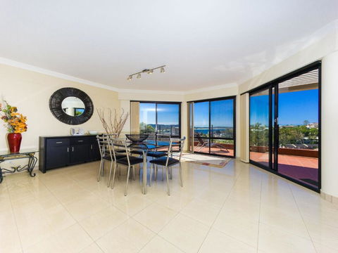 Ash Sienna 2 / 49 Ash Street Terrigal - Perths Hotel 6