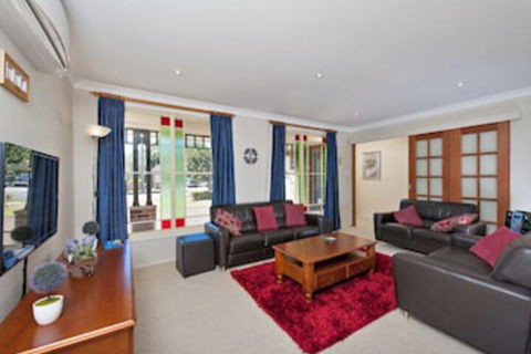 The Bay House 48 Government Road - Perths Hotel 0