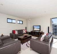 Dolphin Cove Unit 13 / 2 6 Government Road - Perths Hotel