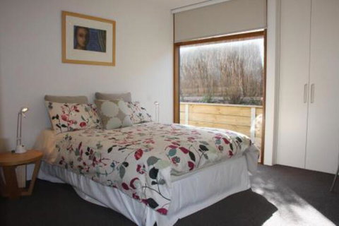 Swan Sea - Perths Hotel 5