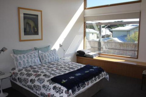 Swan Sea - Perths Hotel 7