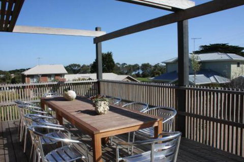 Swan Sea - Perths Hotel 4