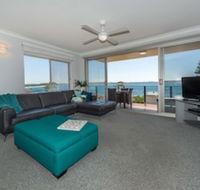 Sundeck Unit 7 - Shoal Bay - Perths Hotel