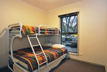 Karoondah 10 - Perths Hotel 5