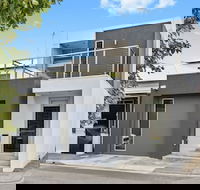 Cogens Place - Perths Hotel