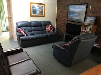 Kalamunda 2 - Perths Hotel 0