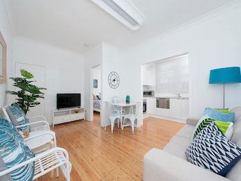 Shoal Bay Road Berrigal Unit 01 87 - Perths Hotel 0