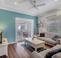 Tomaree Road 14 Oscars Pet Friendly Beach House - Perths Hotel