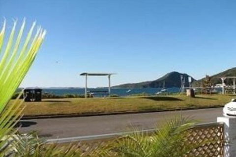 Shoalhaven, Unit 4/53 Shoal Bay Road - Perths Hotel 5