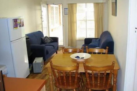 Shoalhaven, Unit 4/53 Shoal Bay Road - Perths Hotel 0
