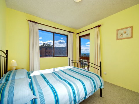 Promenade Unit 10 / 8 Intrepid Close - Perths Hotel 4