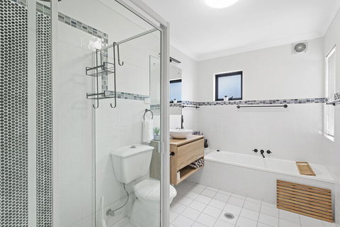 Paradiso Unit 1 / 1 Laman Street - Perths Hotel 5