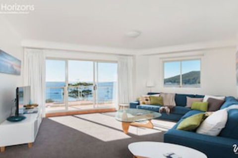 Blue Horizons Unit 808 / 41 45 Shoal Bay Road - Perths Hotel 0