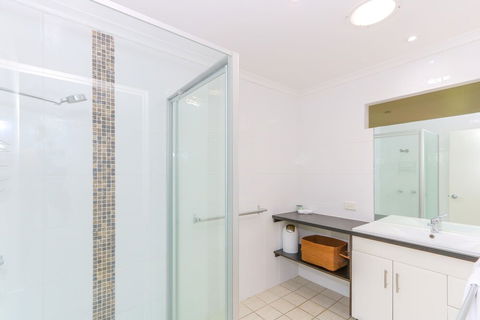 Fingal Beach House 14 Lagoon Road - Perths Hotel 1