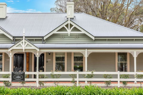 Grandview Accommodation - The Flaxley Apartments - Perths Hotel 3
