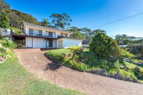 Lentara St 12 - Fingal Bay - Perths Hotel 0